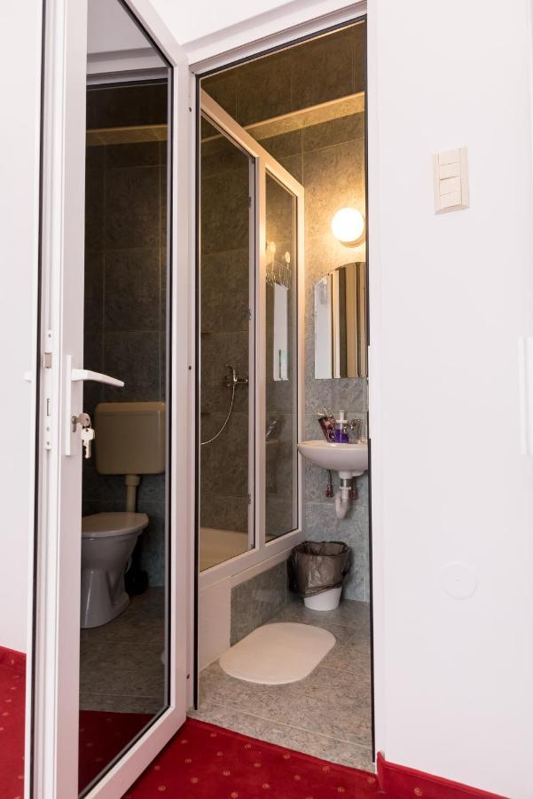 Bao Apartament & Rooms ออราแด ภายนอก รูปภาพ